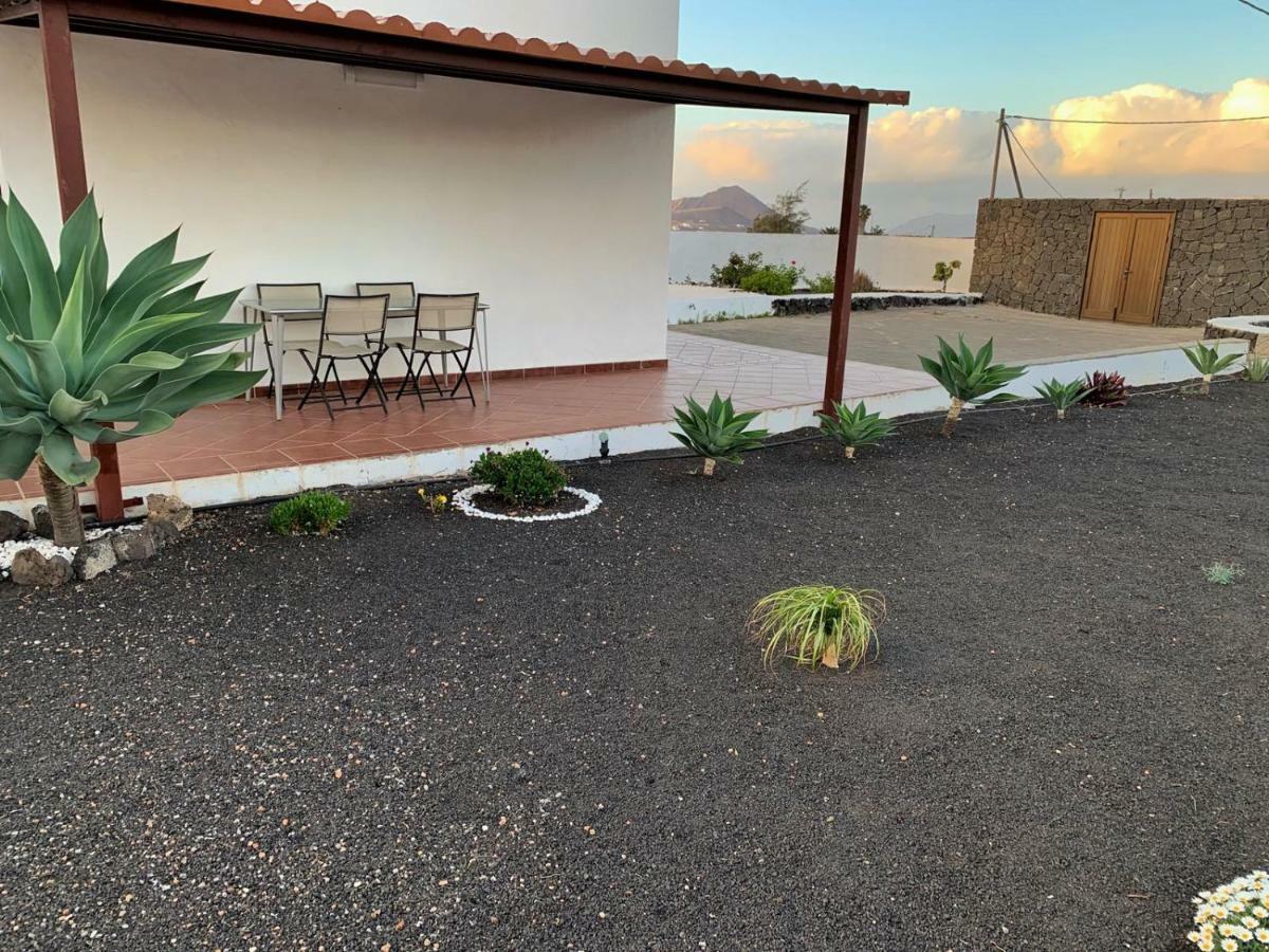 Casa El Gallo Teguise  Extérieur photo